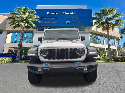 Used 2025 Jeep Wrangler Unlimited Rubicon 4xe w/ Convenience Group image 3