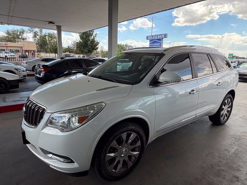 Used 2017 Buick Enclave Premium w/ Experience Buick Package FWD image 3