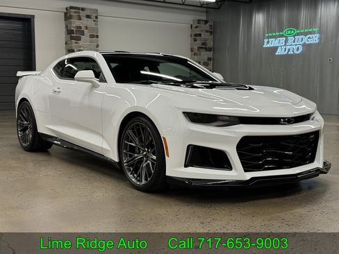 Used 2017 Chevrolet Camaro ZL1 RWD image 1
