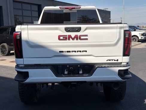 Used 2024 GMC Sierra 3500 AT4 w/ AT4 Premium Plus Package AWD/4WD image 4