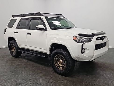 Used 2020 Toyota 4Runner SR5 image 1