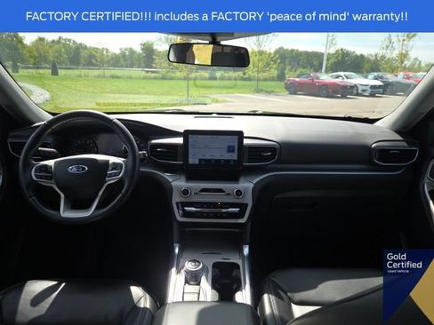 Used 2023 Ford Explorer XLT w/ Equipment Group 202A AWD/4WD image 21