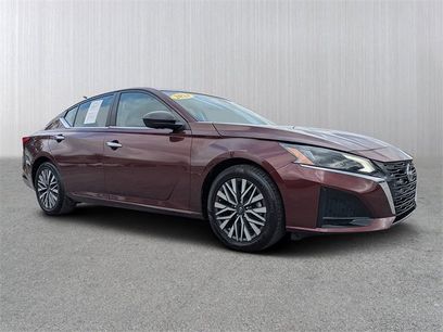 Used 2024 Nissan Altima 2.5 SV