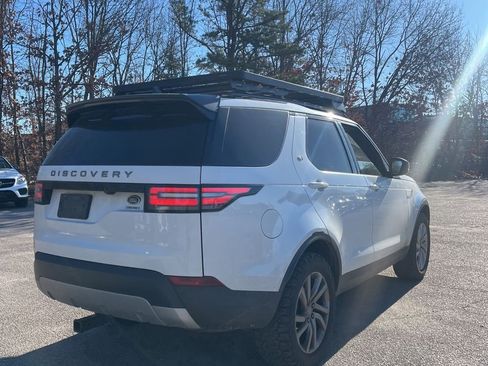 Used 2018 Land Rover Discovery HSE image 2