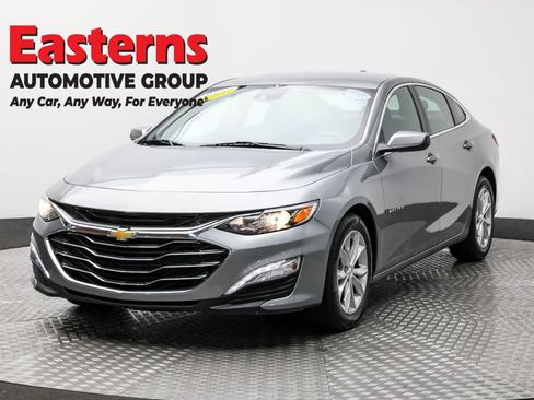 Used 2024 Chevrolet Malibu LT image 1