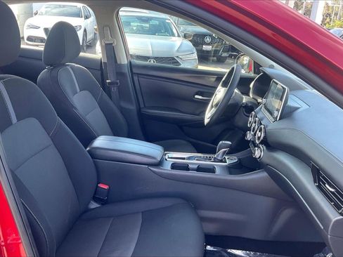 Used 2024 Nissan Sentra SV image 7
