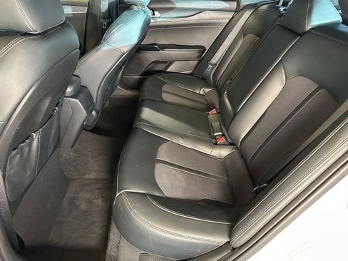 Used 2022 Kia K5 GT-Line FWD image 21