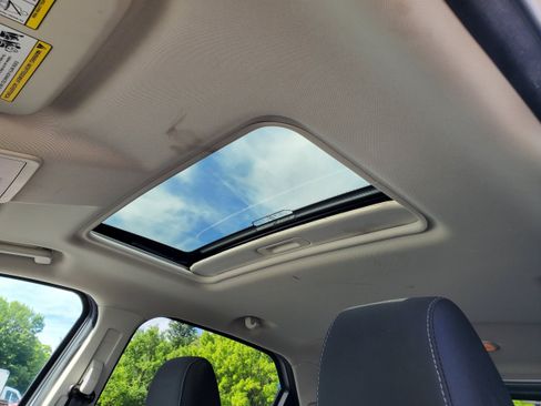 Used 2021 Ford EcoSport SE FWD image 14