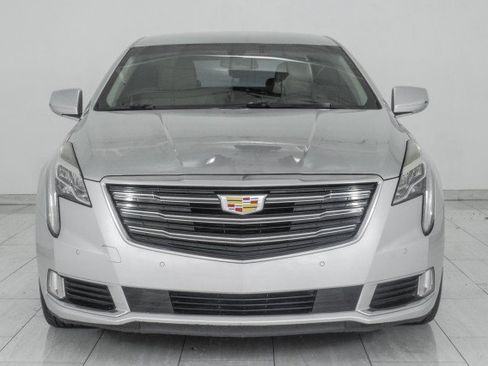 Used 2018 Cadillac XTS Luxury FWD image 3