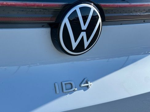 Used 2021 Volkswagen ID.4 Pro S w/ ID.4 Protection Package RWD image 24