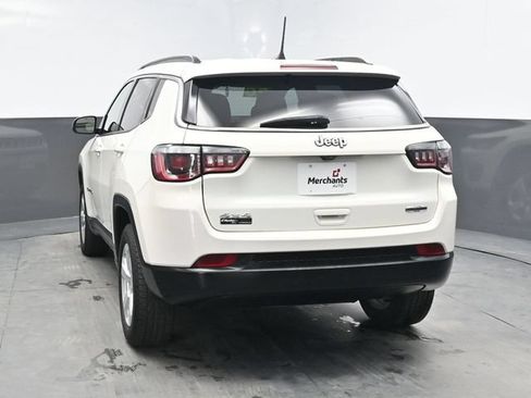 Used 2020 Jeep Compass Latitude w/ Popular Equipment Group AWD/4WD image 5