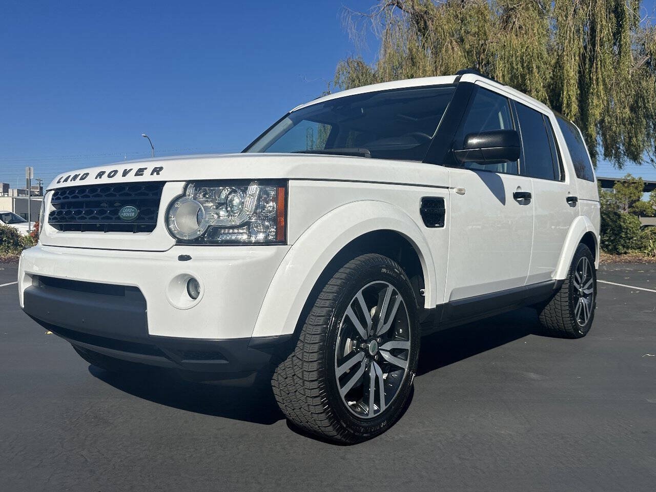 Used 2011 Land Rover LR4 HSE AWD/4WD image 1