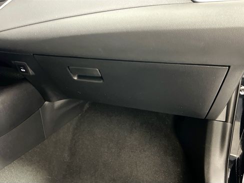 Used 2024 Toyota Corolla LE FWD image 32