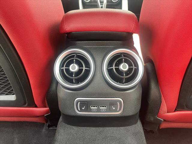 Certified 2022 Alfa Romeo Giulia Veloce AWD/4WD image 31