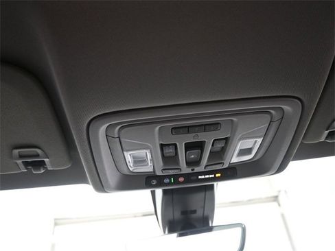 Used 2020 GMC Sierra 2500 Denali w/ Denali Ultimate Package image 12