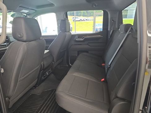 Certified 2025 Chevrolet Silverado 1500 LT AWD/4WD image 10