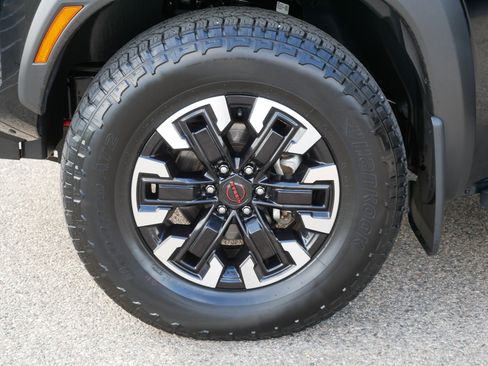 Certified 2024 Nissan Frontier PRO-4X w/ Pro Convenience Package AWD/4WD image 15