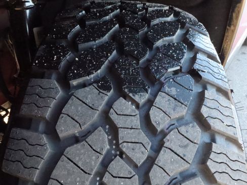 New 2026 GMC Terrain AT4 w/ Convenience Package III image 17