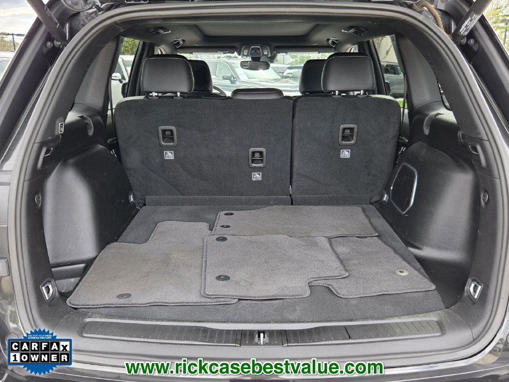 Used 2024 Jeep Grand Cherokee Limited w/ Black Appearance Package RWD image 13