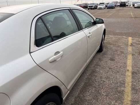 Used 2010 Chevrolet Malibu LT image 15