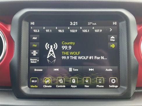 Used 2022 Jeep Gladiator Rubicon w/ Cold Weather Group image 15