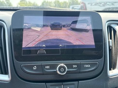 Used 2023 Chevrolet Malibu LT FWD image 10