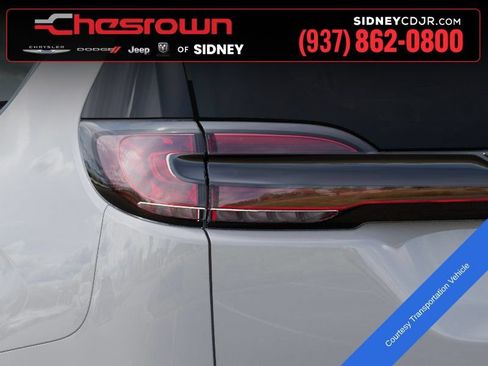 New 2026 Chrysler Pacifica Select w/ S Appearance Package FWD image 9