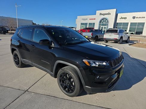New 2026 Jeep Compass Latitude AWD/4WD image 3