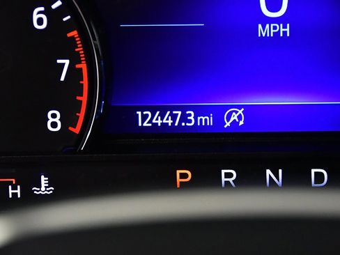 Used 2024 Ford Explorer XLT w/ Class IV Trailer Tow Package image 18