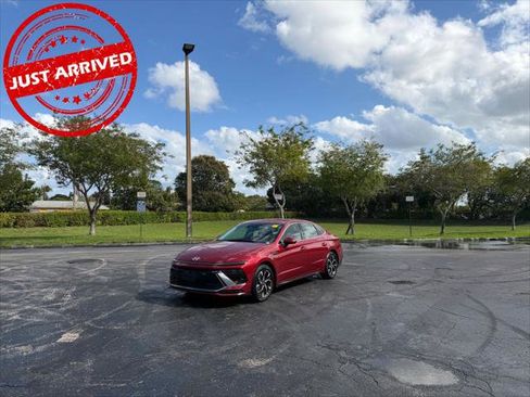 Used 2025 Hyundai Sonata SEL image 1