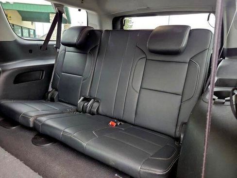 Used 2020 Chevrolet Suburban LT image 11