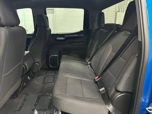 Used 2022 Chevrolet Silverado 1500 RST AWD/4WD image 22