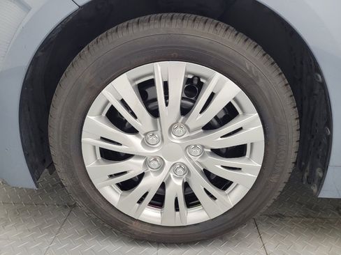 Used 2021 Toyota Corolla LE w/ Carpet Mat Package (TMS) FWD image 31