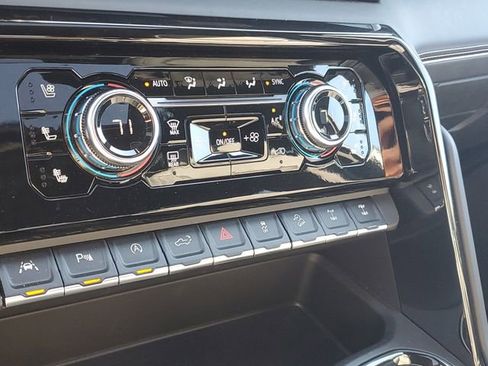Certified 2025 GMC Sierra 1500 AT4X AWD/4WD image 27