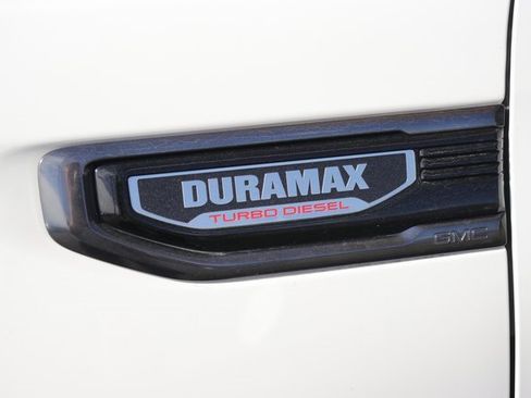 Used 2024 GMC Sierra 1500 AT4 w/ AT4 Premium Package image 11