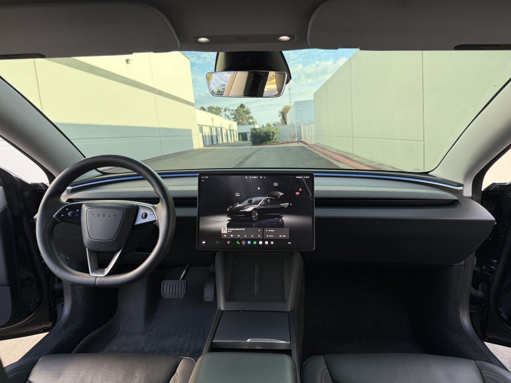 Used 2024 Tesla Model 3 Standard Range RWD image 13
