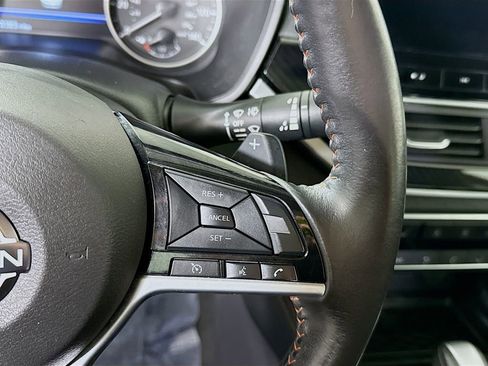 Certified 2023 Nissan Altima 2.5 SR w/ SR Premium Package FWD image 24