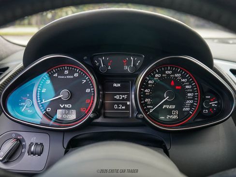Used 2011 Audi R8 V10 AWD/4WD image 24