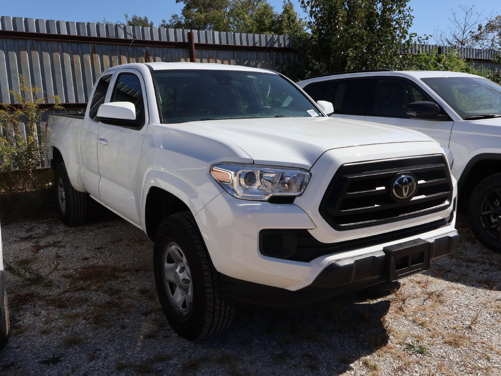 Used 2023 Toyota Tacoma SR w/ SR Convenience Package RWD image 15