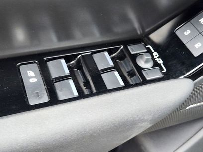 Used 2025 Land Rover Range Rover Velar Dynamic SE