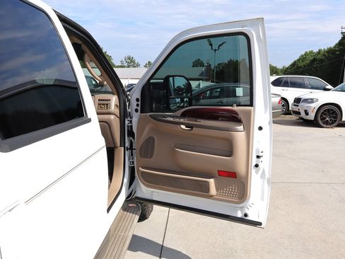 Used 2004 Ford Excursion Eddie Bauer AWD/4WD image 40