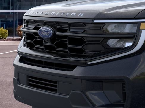 New 2026 Ford Expedition Active RWD image 19