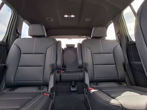 New 2026 GMC Acadia Elevation w/ Super Cruise Package FWD image 28