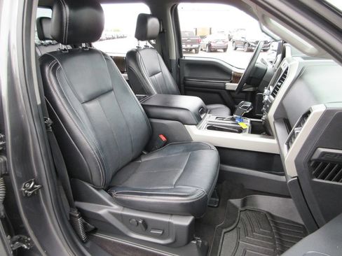 Used 2019 Ford F150 Lariat AWD/4WD image 23