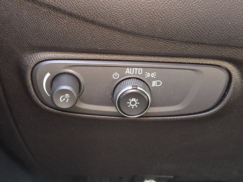 Used 2022 Chevrolet Equinox LS AWD/4WD image 23