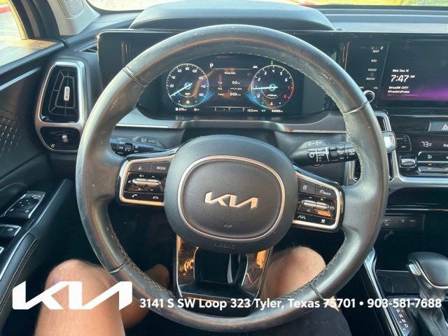 Certified 2023 Kia Sorento SX AWD/4WD image 18