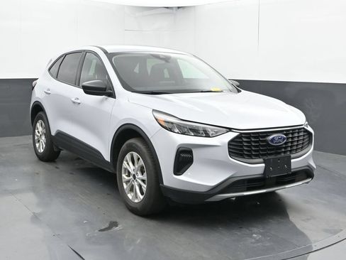 Used 2025 Ford Escape Active AWD/4WD image 6