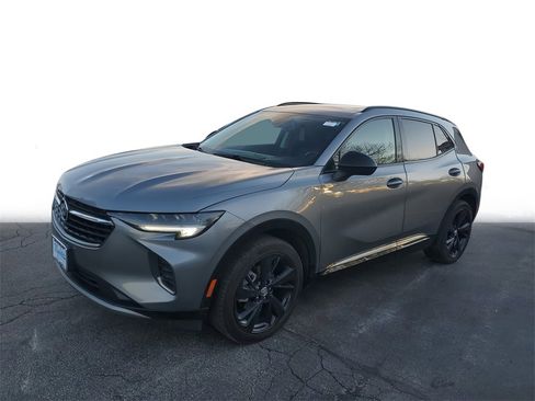 Used 2022 Buick Envision Essence w/ Sport Touring Package image 3