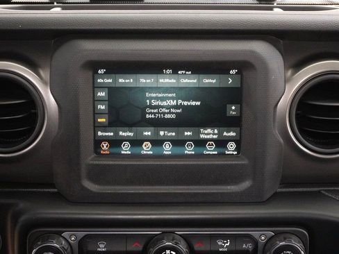 Used 2023 Jeep Gladiator Sport image 12