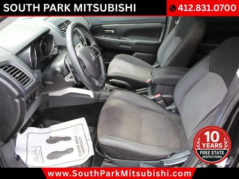 Used 2014 Mitsubishi Outlander Sport SE AWD/4WD image 12